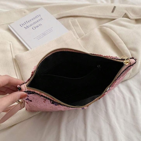 🪩 Sequins Large Clutch 🪩 - Picture 5 of 8